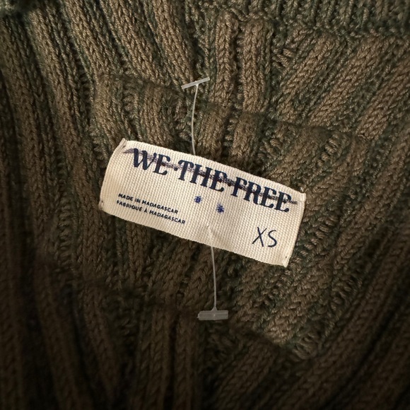 Free People We The Free Freeway V-Neck Sweater Moss Song Sz Xs. NWOT - Picture 7 of 7